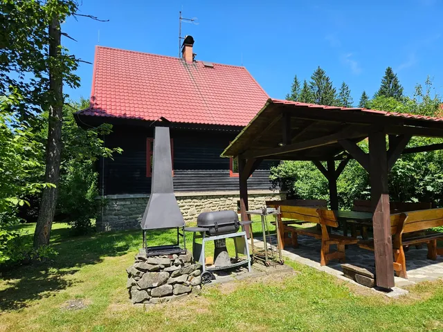 Pergola s krbem a grilem